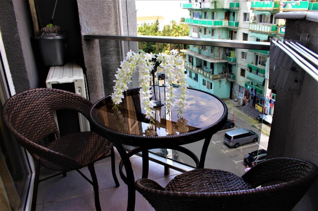 Orbi Lux Apartment Batumi Exterior photo